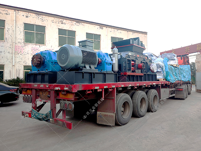 花崗巖液壓對輥破碎機(jī)多少錢？有沒有好的廠家推薦？