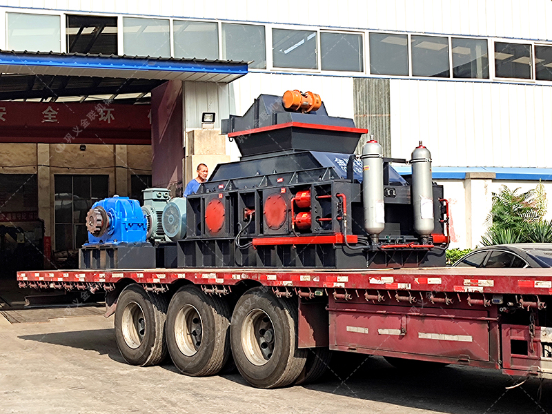 制砂用什么設(shè)備效果好？這款全自動(dòng)數(shù)控對(duì)輥制砂機(jī)很不錯(cuò)