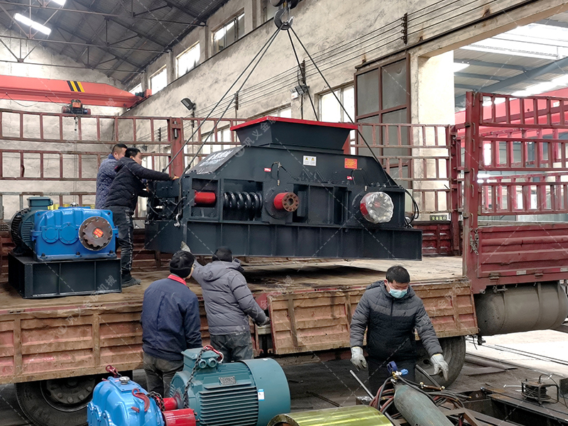 使用對輥破碎機(jī)時(shí)需要注意哪些方面？