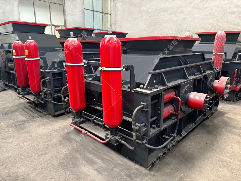 鵝卵石制砂機(jī)價(jià)格|鵝卵石制沙機(jī)設(shè)備|鵝卵石破碎機(jī)生產(chǎn)線廠家