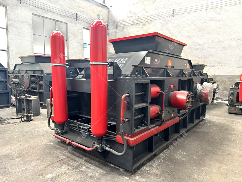 在生產(chǎn)線中，液壓對(duì)輥制砂機(jī)如何與其他設(shè)備有效配套？